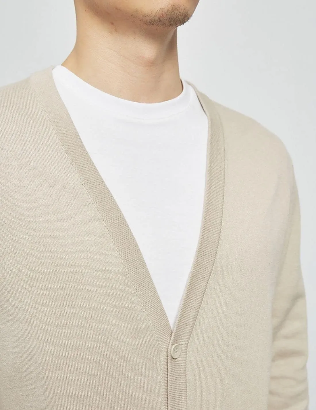 Kinkia Men's V Neck Cardigan Sweater Long Sleeve Button Down Solid Color Knitted Sweaters
