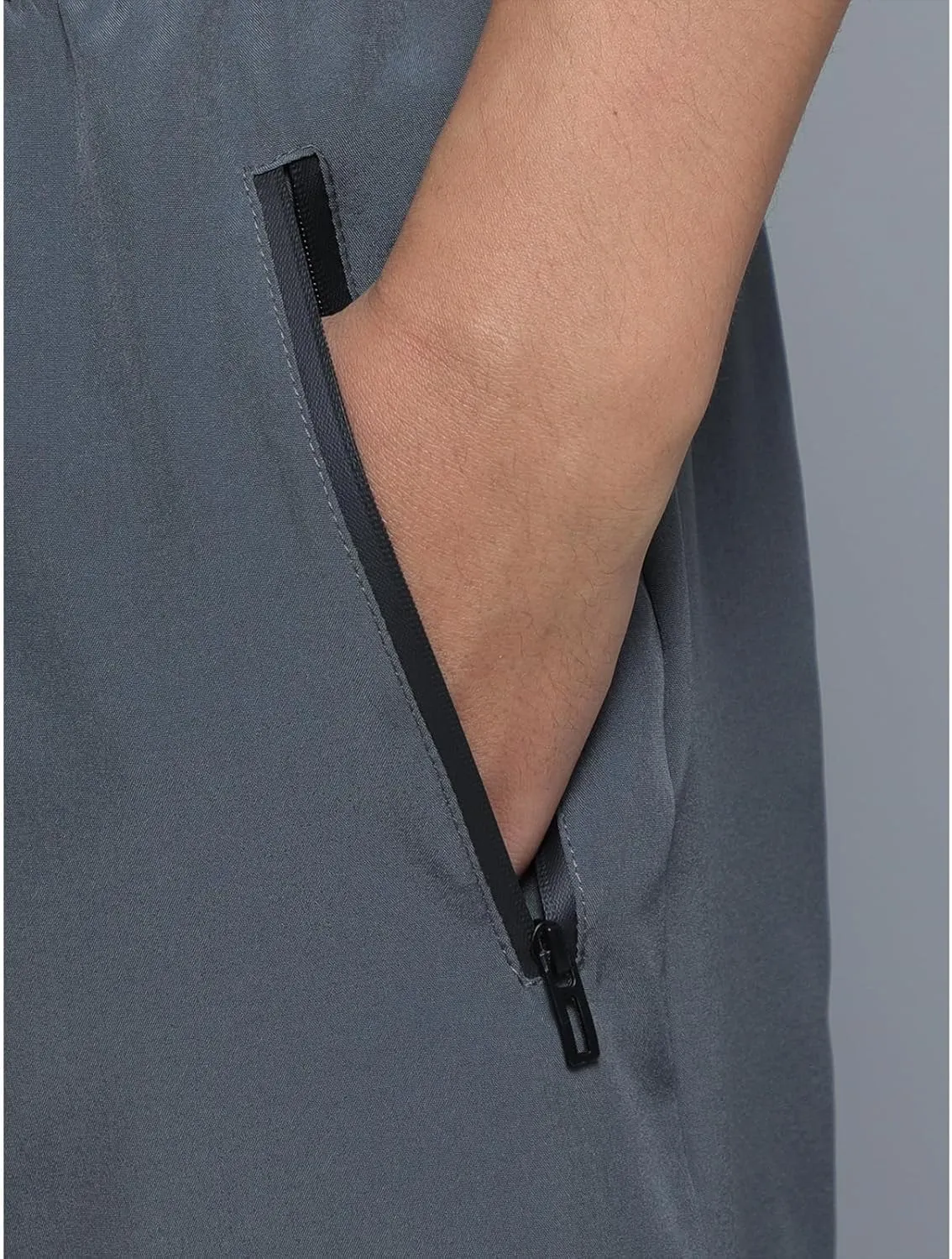 Men's Athletic Shorts Gym Workout Sweat Shorts Quick Dry Water-Repellent Pants Summer Running Pants with Zip Pockets