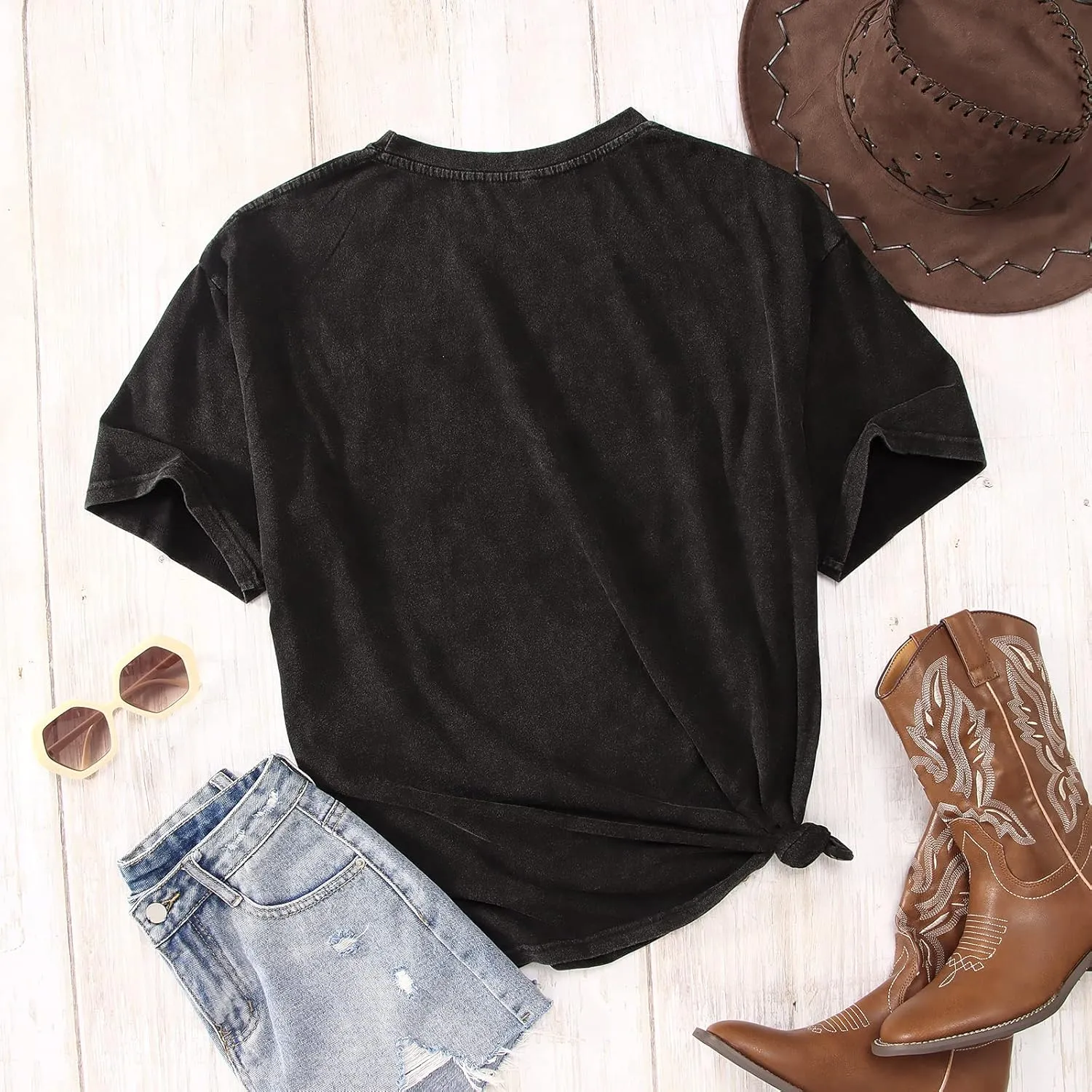 Women Country Music Oversized Shirts Nashville Concert Outfit Bass Graphic Tees Rocker Tops Short Sleeve T-Shirt