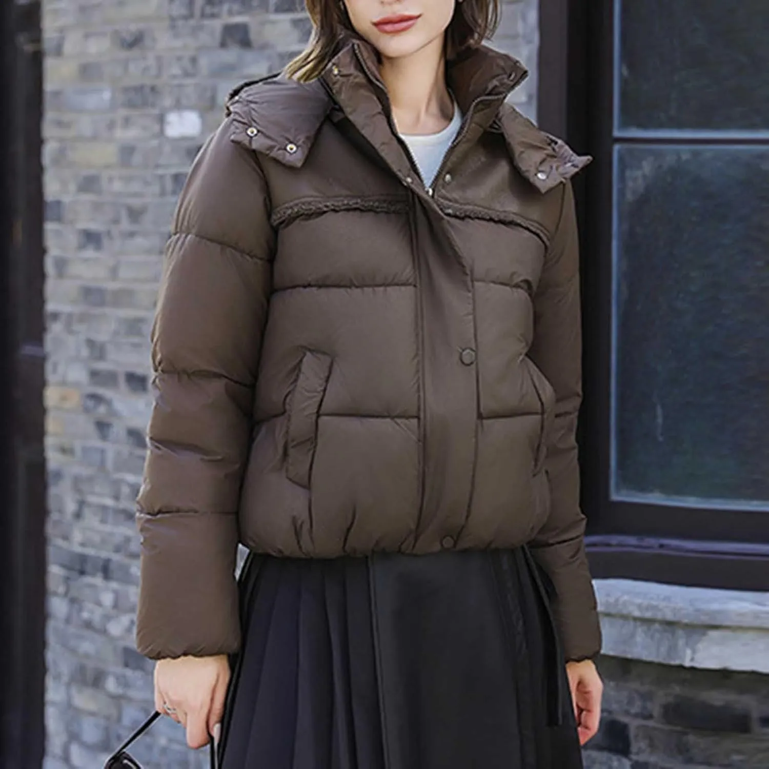 XUNRYAN Winter Coat Women Short Puffer Jackets Hooded Warm Parka Zip Up Down Coat Casual Thick Anorak Parka Outerwear Pockets